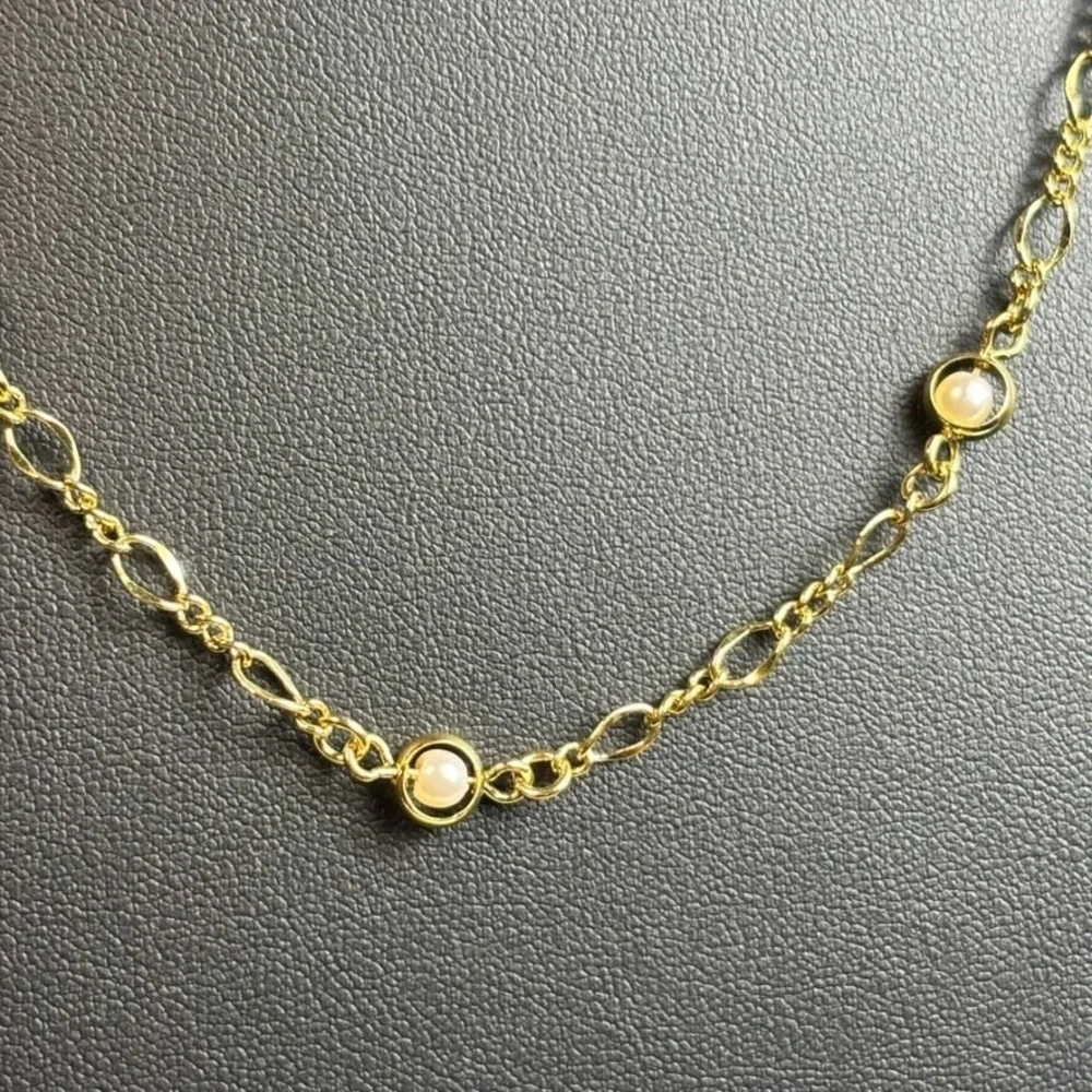 Necklace Captive Pearl Choker Gold Tone Dainty Elegant Piece 16‎ inch